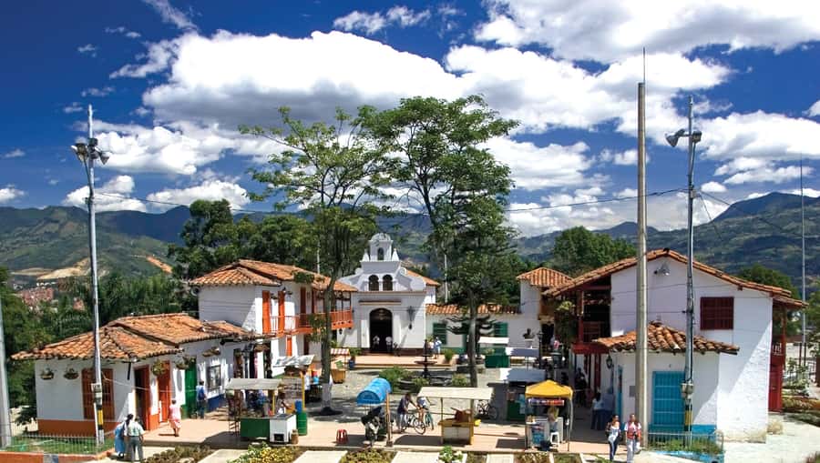 Medellín: Private Pablo Escobar and City Tour - Pueblito Paisa, Cerro Nutibara, and Medellín’s Past-Looking Present