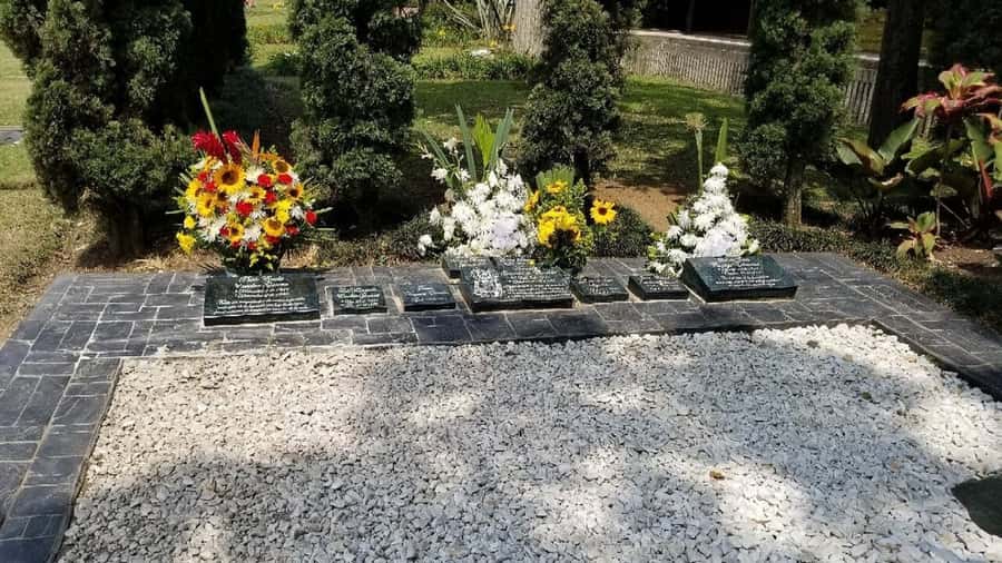 Medellín: Private Pablo Escobar and Comuna 13 Tour - How the Private Format Improves This Tour in Real Life