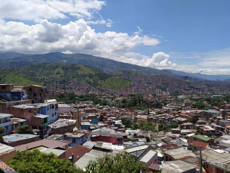 Medellín: Private Pablo Escobar and Comuna 13 Tour - Stop 3: Los Olivos Rooftop, Where Escobar Died