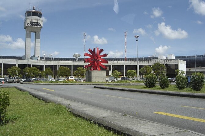 Medellín Private Transfer: José María Córdova Airport - How the pickup works, from your lodging to the right airport exit