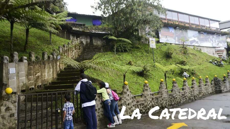 Medellin: Tour to The Cathedral - History of Pablo Escobar and his Impact - Stop-by-stop: how the day moves from city references to Escobar’s final chapter