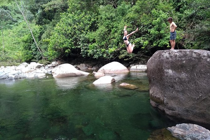 Medellín: Trekking Ríos de Cristal - Getting out of Medellín early, and why the timing is the trick