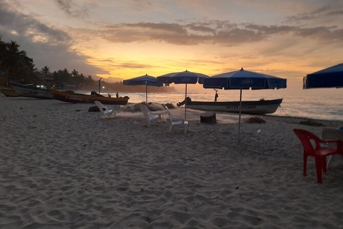 Mendihuaca and Sacred Pool Tour - The hike back and Mendihuaca beach lunch: where the day loosens up