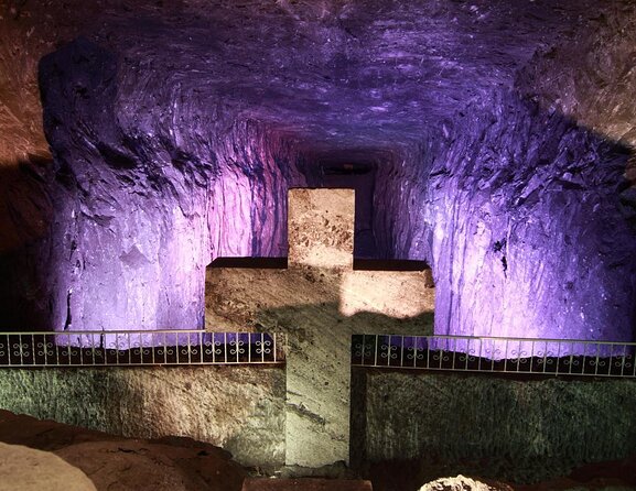 MINA CATEDRAL DE SAL ZIPAQUIRA Tour Privado - Why the Salt Cathedral in Zipaquirá hits differently than a normal “attraction”
