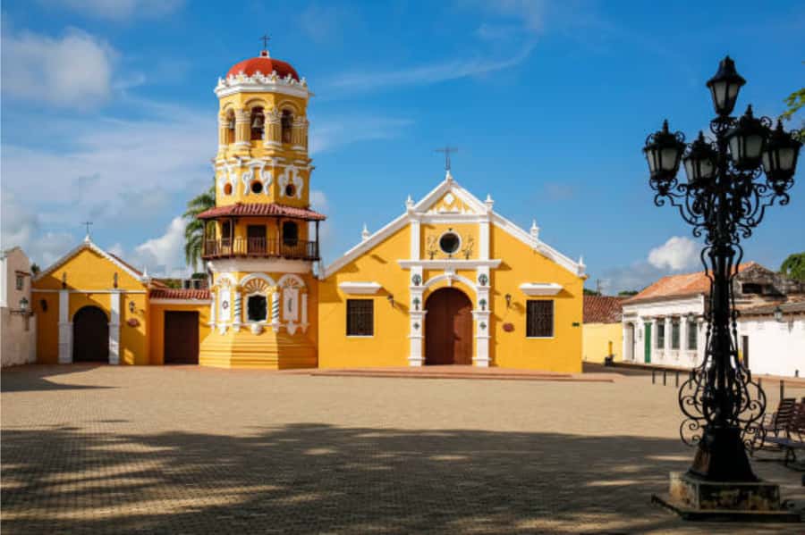 Mompox Caribbean Routes - First breakfast stop via San Jacinto: food with cultural context