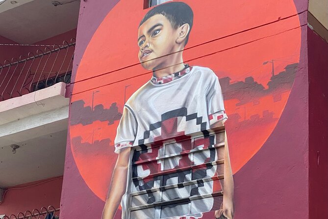 More authentic visit to Medellín + Comuna 3 (alternative) - Uva de la Armonía in Comuna 3 Manrique: why this project changed the conversation