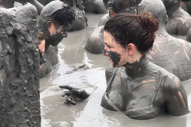 Mud Volcano Cartagena - The 8:15 pickup and the 6 to 7 hour reality