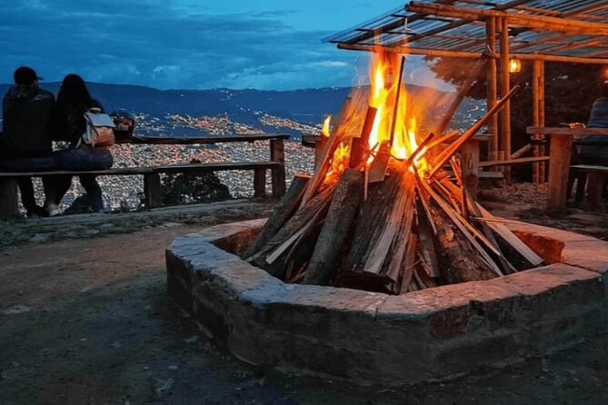 Night getaway, picacho viewpoint and 7 more, crossing communes! - Should you book this Medellín motorcycle viewpoint circuit?