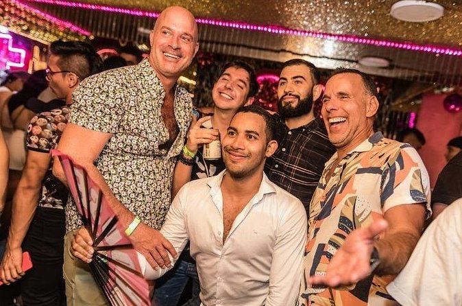 Night Out Gay Bar Crawl in Medellin - How to make the alcohol-and-social plan actually work