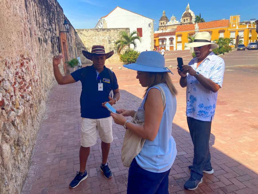 Old City Cartagena Private Tour - Getsemaní Neighborhood Time: The Local Cartagena Feeling
