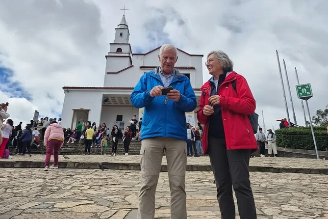 One Perfect Day in Bogotá: Private Tour of Must-See Highlights - Barrio La Candelaria: cobbled lanes, murals, and first bites of Bogotá