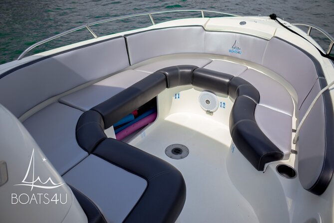 One way private water transfer between Cartagena and the Islands (6 ppl max) - Departure Windows: 8:30, 10:30, and 12:30