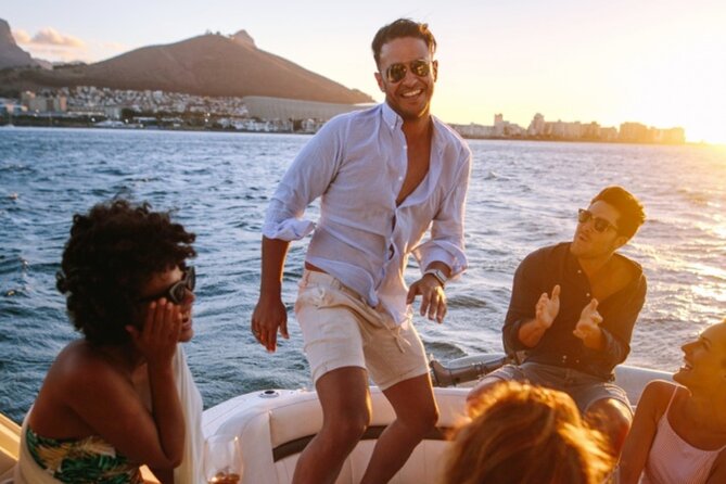 Open Bar Sunset Cruise in Catamaran or Speedboat (Best Deal) - Sunset on the water, starting at 4:30 pm in Cartagena