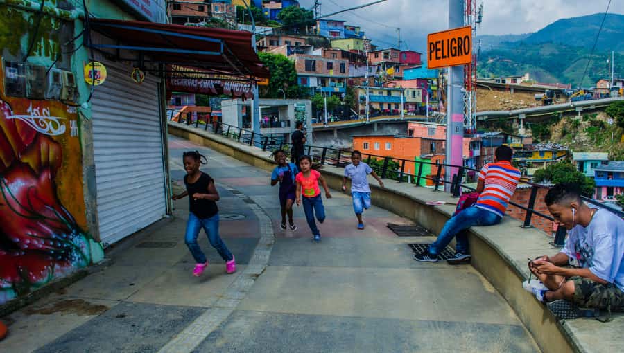 pablo, comuna 13 & cable car express tour - Key things you should know before you go