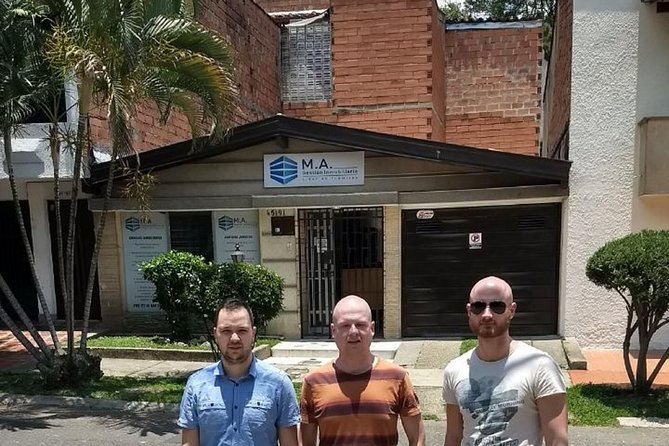 Pablo Escobar Express Private Tour - Stop 2: Parque Memorial Inflexion, a tribute to victims of drug-trafficking violence