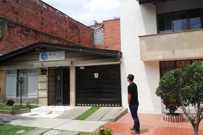 Pablo Escobar Private Group Tour Including La Catedral Jail in Medellin - A Private Half-Day Pablo Escobar Tour That Actually Has Places to See