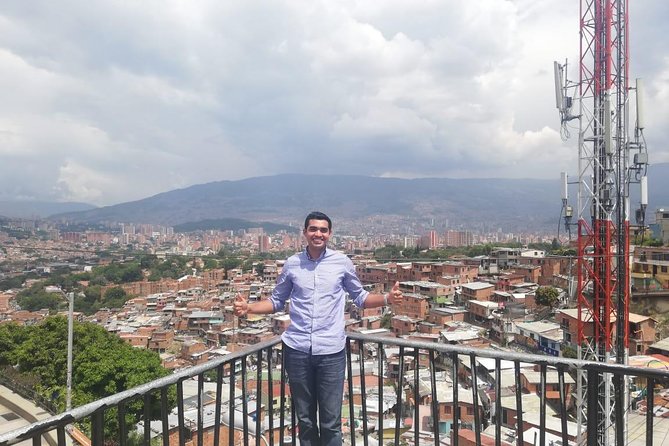 Pablo Escobar tour and comuna 13 - Los Olivos: where Pablo Escobar died, plus the policy and legacy talk