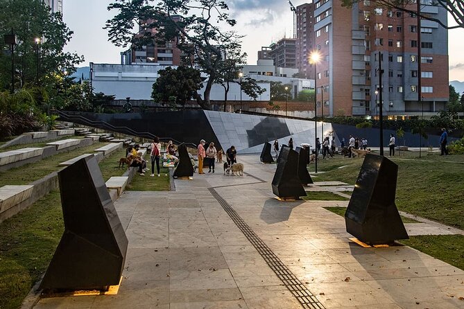 Pablo Escobar Tour in Medellin Private - Why This Private Pablo Escobar Tour Feels Direct in Medellín