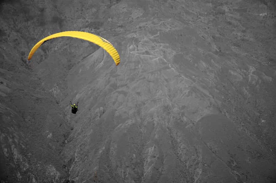 Paragliding Activity with Transfers from Bogota - What to Wear and Bring for a Comfortable Flight