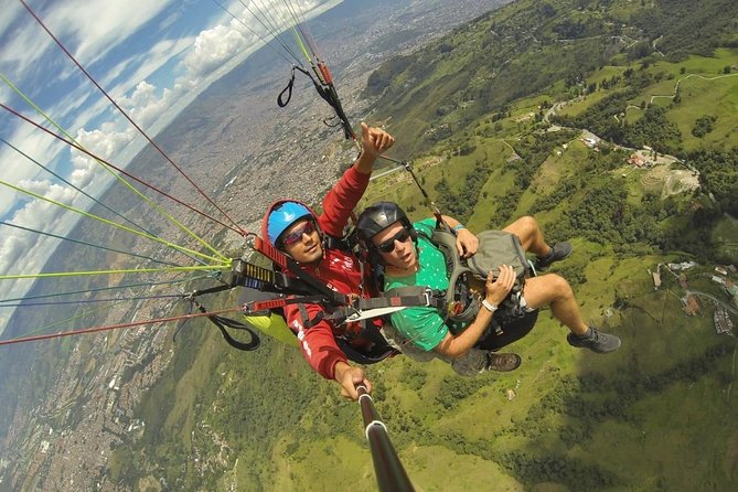 Paragliding Adventure with Transportation and Gopro Videos HD - Hotel Pickup Plus a 3-Hour Rhythm: what your morning will feel like