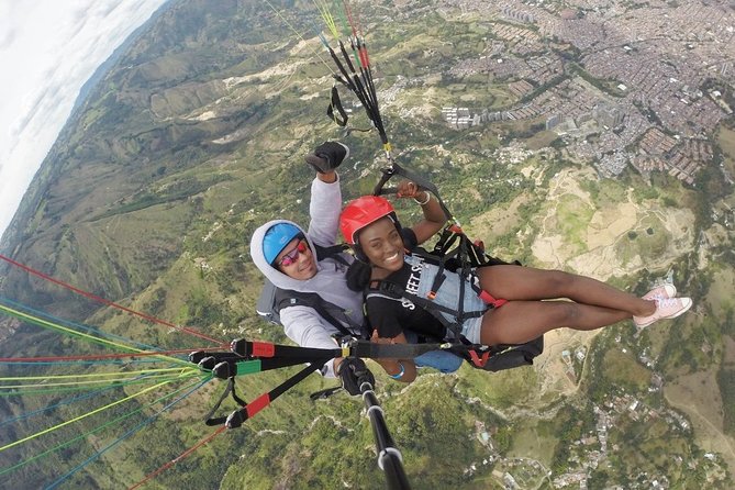 Paragliding Adventure with Transportation and Gopro Videos HD - Should you book the Paragliding Adventure with Green Bike Tours Medellín?
