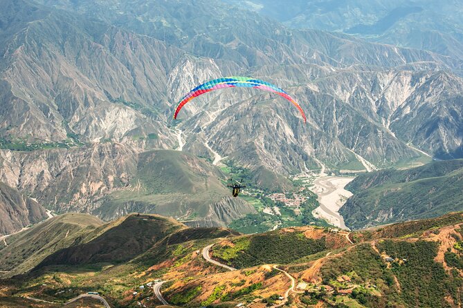 Paragliding experience in the Chicamocha Grand Canyon - Key highlights if you want to decide fast