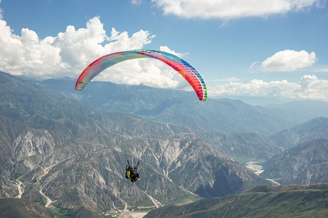 Paragliding experience in the Chicamocha Grand Canyon - Included Gear and What You Still Need to Bring