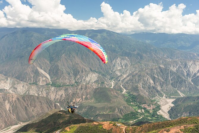 Paragliding experience in the Chicamocha Grand Canyon - Meeting in Aratoca, Santander and Getting Set Up for a 4-Hour Half Day
