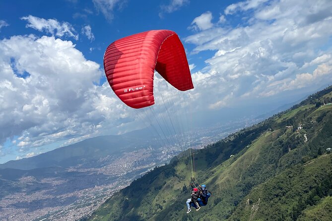Paragliding flight in Medellin - Price and Value: What $54 Covers (and What It Does Not)