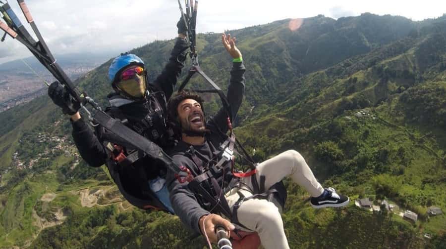 Paragliding Medellin with Transportation and free Videos - What the Timing Means: A Realistic 10:00 to Return Schedule