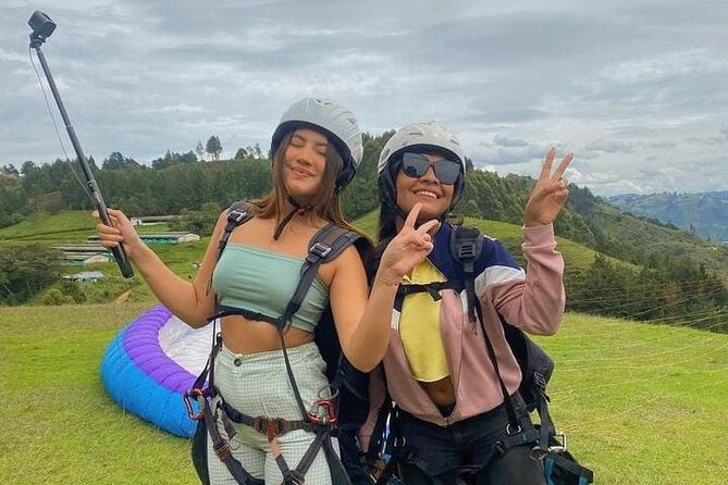 Paragliding over Medellin with HD Video and Pickup - The Takeoff Run And Your Tandem Flight Over Medellín