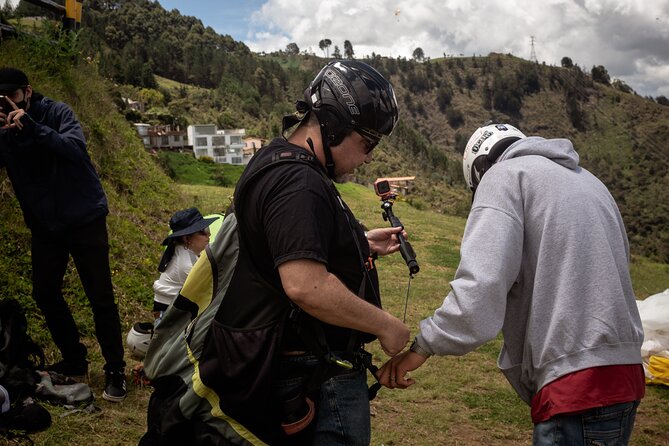 Paragliding Tour from Medellin with Transportation and Videos HD - Tandem Paragliding Over Medellín, From San Félix