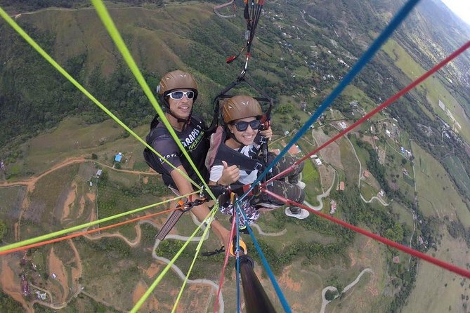 Paragliding + Wine tasting + Hacienda El Paraiso + Saint Helena - How the day moves: pickup, private-group pacing, and realistic timing