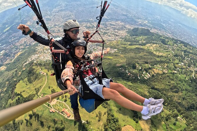 Parapente sobre Medellín desde San Félix - Key highlights before you go