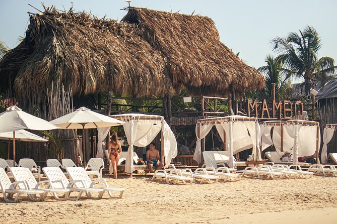 Playa Blanca Barú: VIP Access to Mambo Beach Club - Inside Mambo Beach Club VIP: chairs, lockers, showers, and the music level