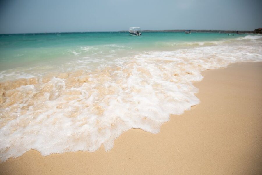 Playa Blanca Full-Day Trip from Cartagena - Morning Pickup Around Cartagena, With Pickup Times That Matter