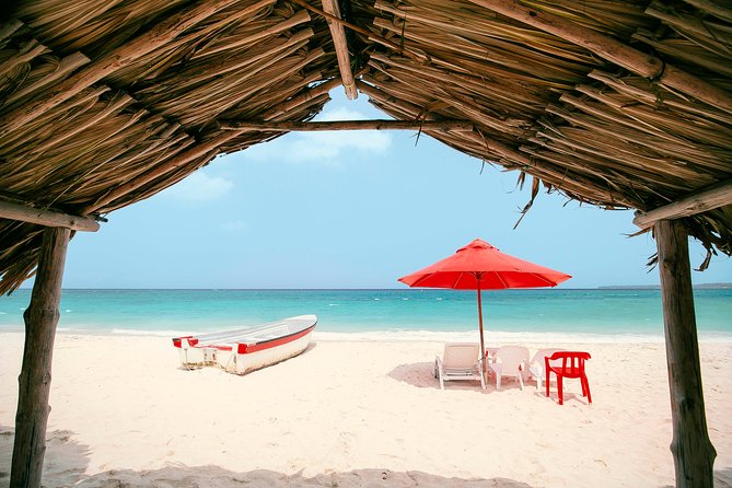 Playa Blanca in Baru Island - Cartagena to Barú: What That Coach Ride Really Gives You
