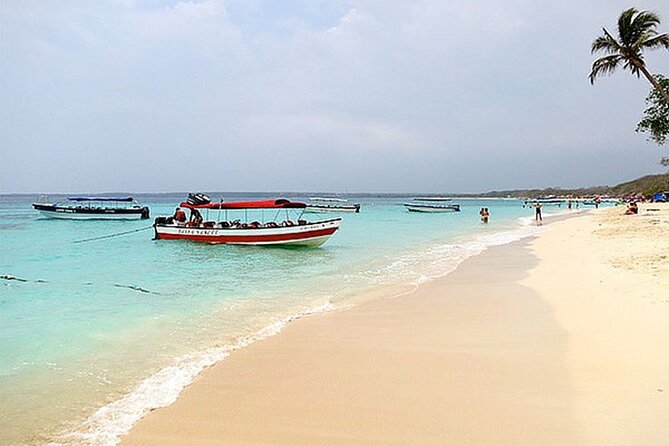 Playa Blanca: Tour with Lunch and Total Relaxation - Playa Blanca Beach Time: Sea Bath, Shade Choices, and Simple Comfort