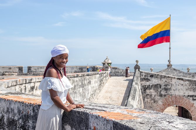 Playa Morena Beach Club Whith Lunch And Walking tour of fort San Fernando - Why Playa Morena and Fuerte de San Fernando click together