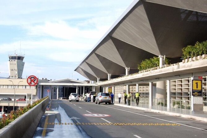 Private Arrival or Departure Transfer: Alfonso Bonilla Aragón Airport - Key things to know before you land in Cali