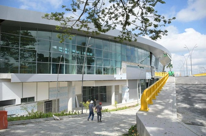 Private Arrival or Departure Transfer: Matecaña Int Airport - What to Expect During the Ride (And How to Use It Well)