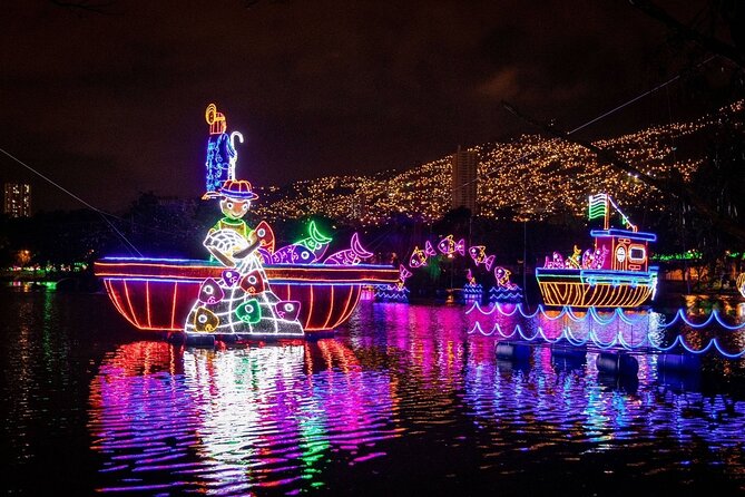 Private Christmas Lights Tour in Medellín! - Only Holiday Season! - What the guides add, and why it shows in the experience
