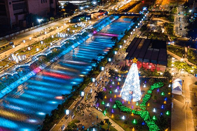 Private Christmas Lights Tour in Medellín! - Only Holiday Season! - Who this private Christmas lights tour suits best