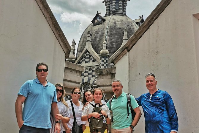 Private City Tour in Medellin: An off-the-beaten-path Experience - Salón Málaga: 1950s style interiors and downtown history
