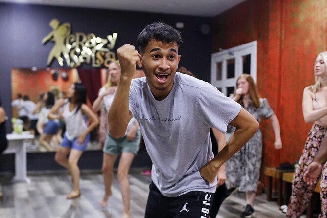 Private Dance Lessons in Cartagena - How the Class Flows in Real Life: Isolation, Musicality, Steps