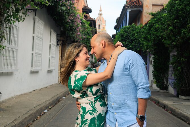 Private Photo Session through the Streets of Cartagena - A Private Photo Walk That Helps You See More Than Sights