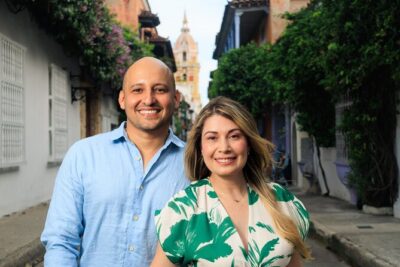 Private Photo Session through the Streets of Cartagena