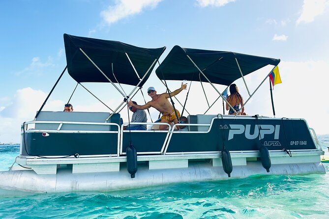 Private Pontoon Tour in San Andrés - Where you meet at Muelle de la Policía and how to plan your morning