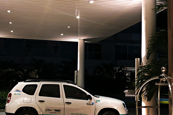 Private shuttle from Cartagena Airport to Santa Marta city - Restroom and snack stops: small breaks that prevent big crankiness