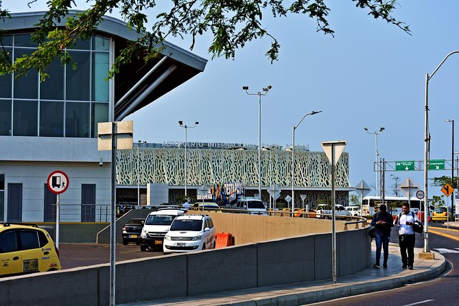 Private shuttle service from Santa Marta Airport to Palomino - The Transfer at a Glance: Santa Marta Airport to Palomino, Straight Through